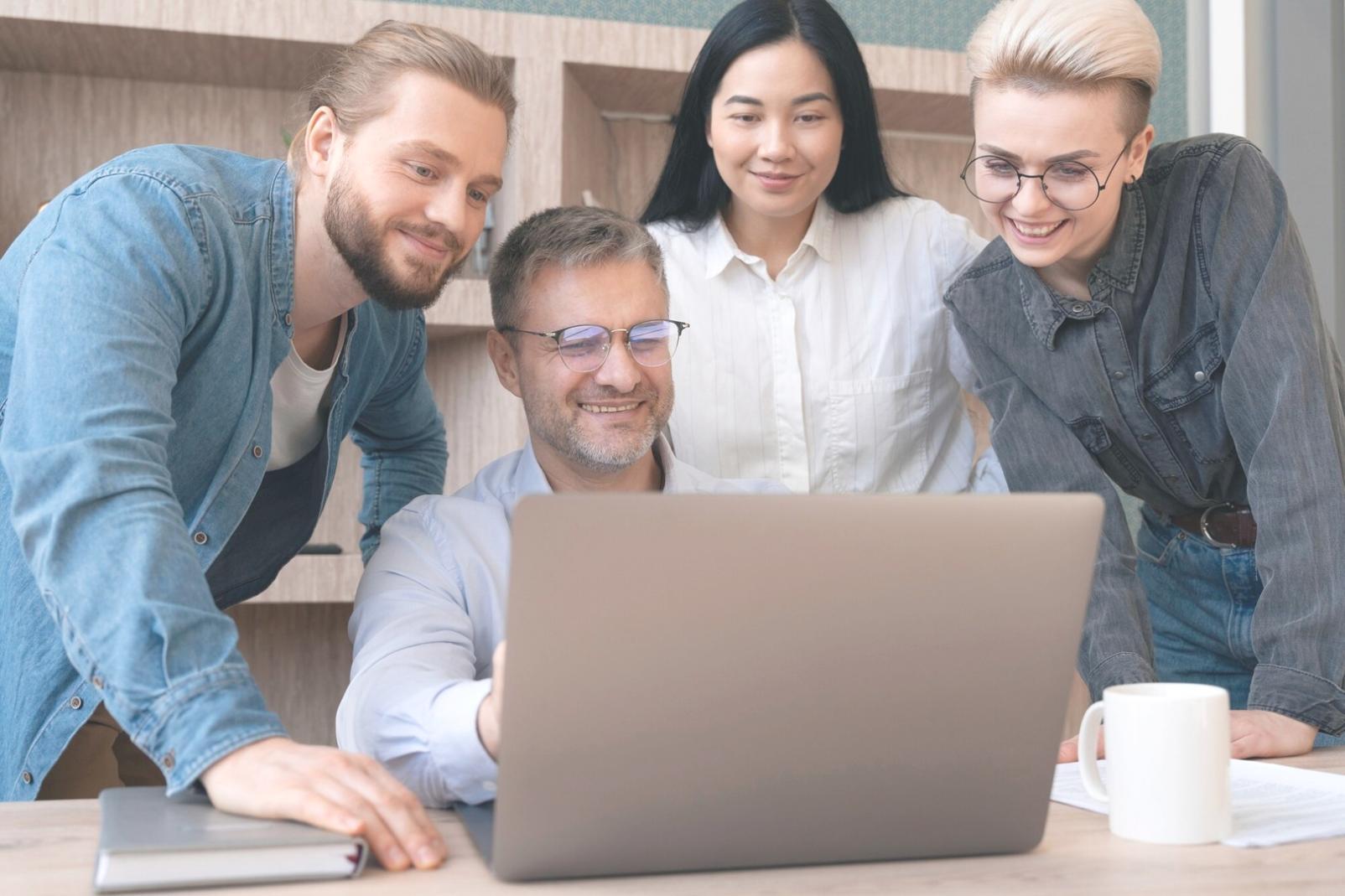 Процесс анализа онлайн-репутации компании